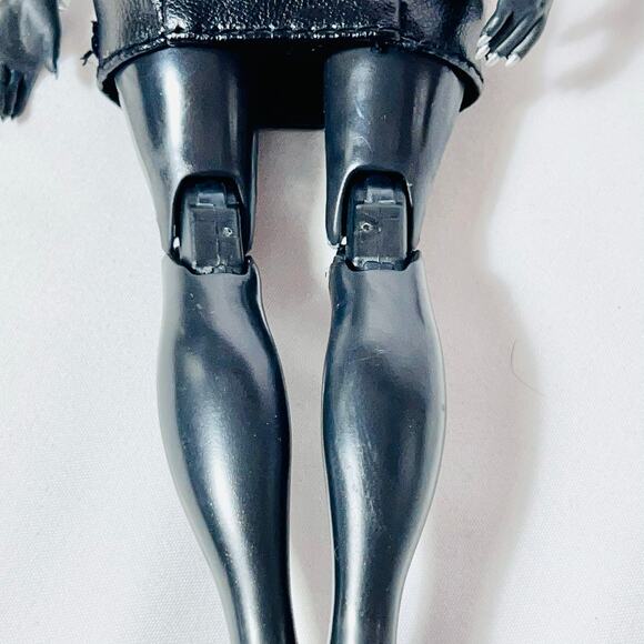 Rainbow High Shadow High Series 1 Shanelle Onyx Grayscale Fashion Doll Outfit - Picture 8 of 11